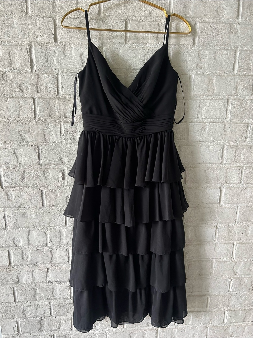 Mac Duggal Women's Ieena Ruffle Tiered Sleeveless Midi Dress - Picture 2 of 5